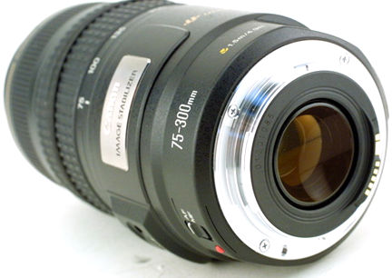 Canon EF 75-300mm f/4.5~5.6 MK II IS USM tele-zoom lense metal plate shown Loading ......