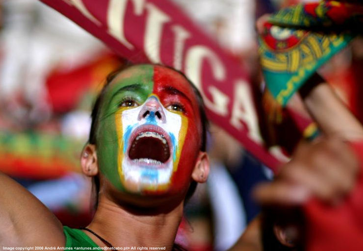 EURO 2004 Final, by Andre_Antunes (80k Jpeg) Loading ...