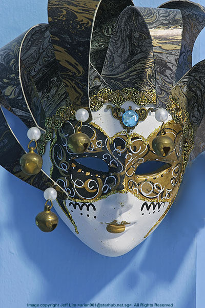 MASK by Jeff Lim, Sinapaore (88k Jpeg) Loading ...