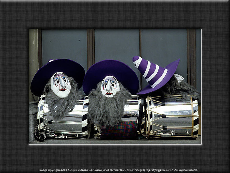 MAsk and Drum set  by Jakob (128k) Loading ......