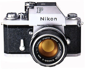 Nikon F Photomic T Prism.jpg (19k)