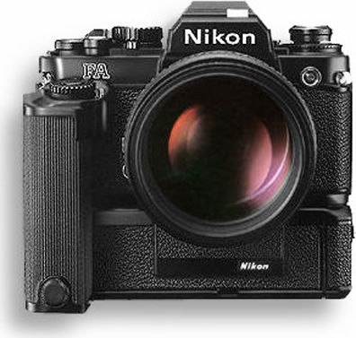 Nikon FA with MD15.jpg (21k)