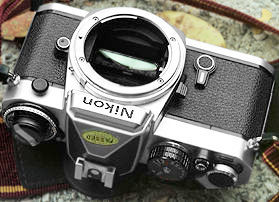 Nikon FE.jpg (19k)