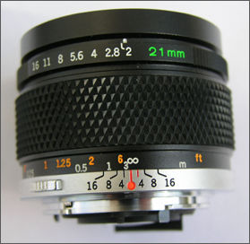 21mmf2top.jpg (28k) Loading ...