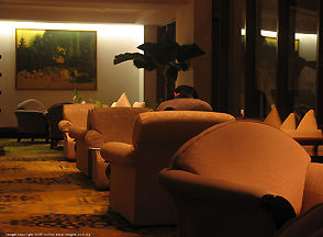 Kandawgyi Palace Hotel interior photo reception & lounge