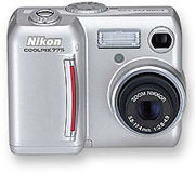 Coolpix775.jpg