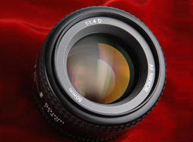 Nikon AF Nikkor images showcase back to - LINK - the 50mm lens group