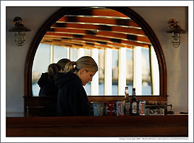 SMS in the cafe, candid