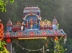 Telephoto effect, Indian arc Cave temple 